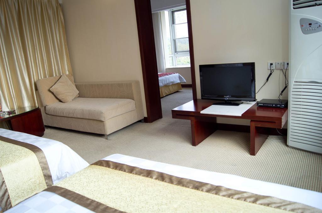 Lijing Commercial Hotel Shenzhen Room photo